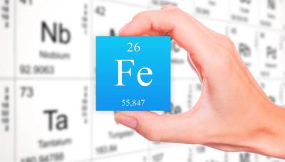 Fe